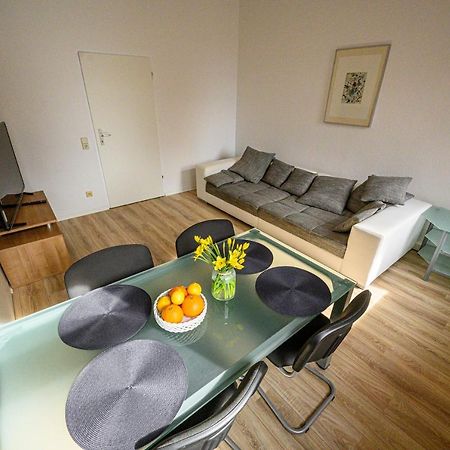 Kleine, Ruhig Gelegene Ferienwohnung In פלאואן מראה חיצוני תמונה