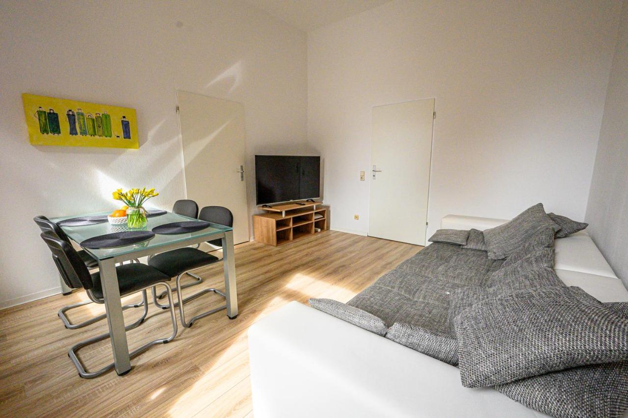 Kleine, Ruhig Gelegene Ferienwohnung In פלאואן מראה חיצוני תמונה